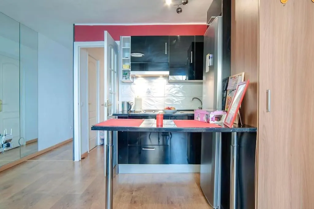 Apartment First Line Beach Studio/Center/5P! Marbella Spain